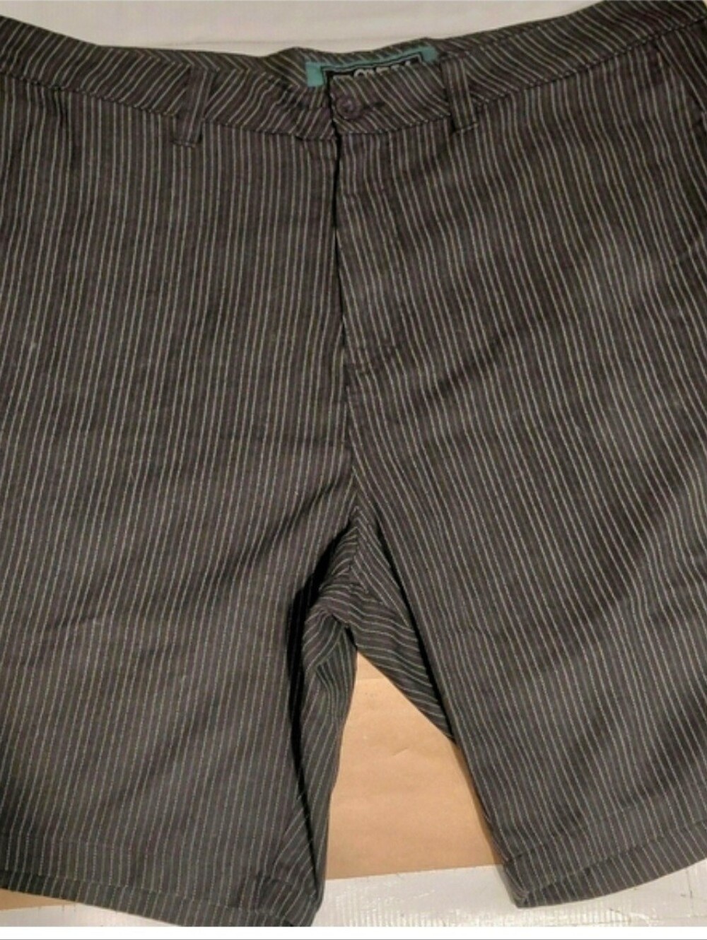 O'Neill Shorts Mens 40 Black Striped